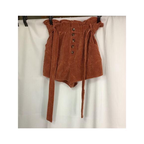 She t Sky  Women's Button Up Corduroy Shorts with Belt, Ruffle Waist Pockets M - Picture 7 of 8